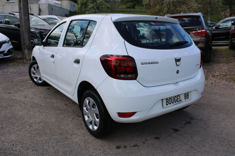Photo 3 de l'offre de DACIA SANDERO III AMBIENCE SCE 75 CV ESSENCE USB AUDIO MP3 BLUETOOTH ROUE DE SECOURS BANQ 1/3 2/3 à 8500€ chez Bougel transactions