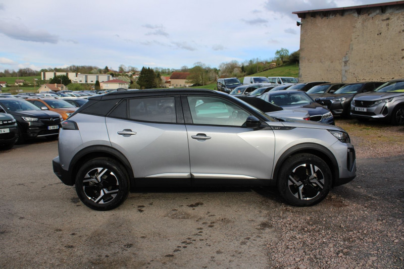 Photo 5 de l'offre de PEUGEOT 2008 PHASE 4 GT 145 CV HYBRIDE GPS 3D TOIT PANO CAMÃRA 360Â° I-COKPIT JA 17 BOITE AUTO DCS-6 à 28900€ chez Bougel transactions