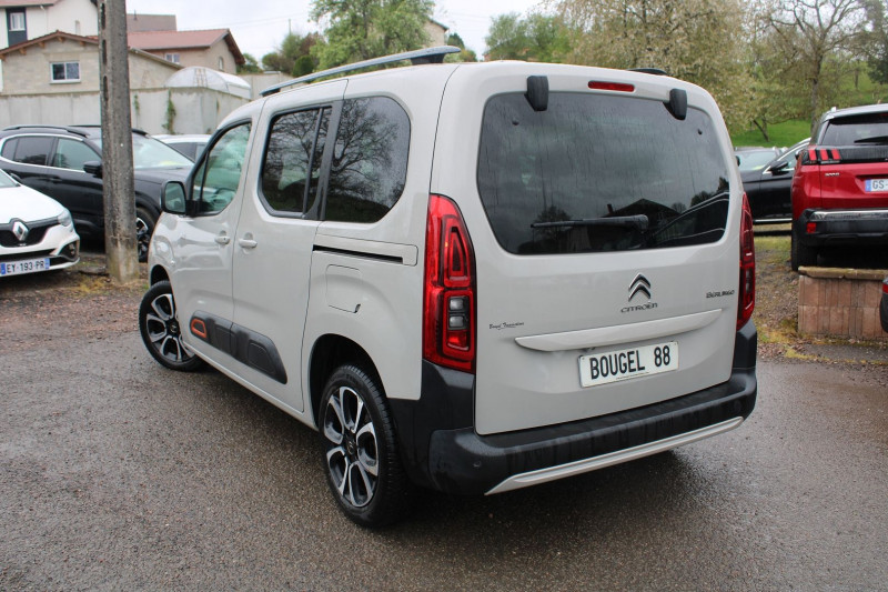 Photo 3 de l'offre de CITROEN BERLINGO 4 SHINE BLUE HDI 130 CV GPS 3D CAMÃRA MP3 USB JA 17 TOIT PANO RÃGULATEUR BLUETOOTH à 16500€ chez Bougel transactions