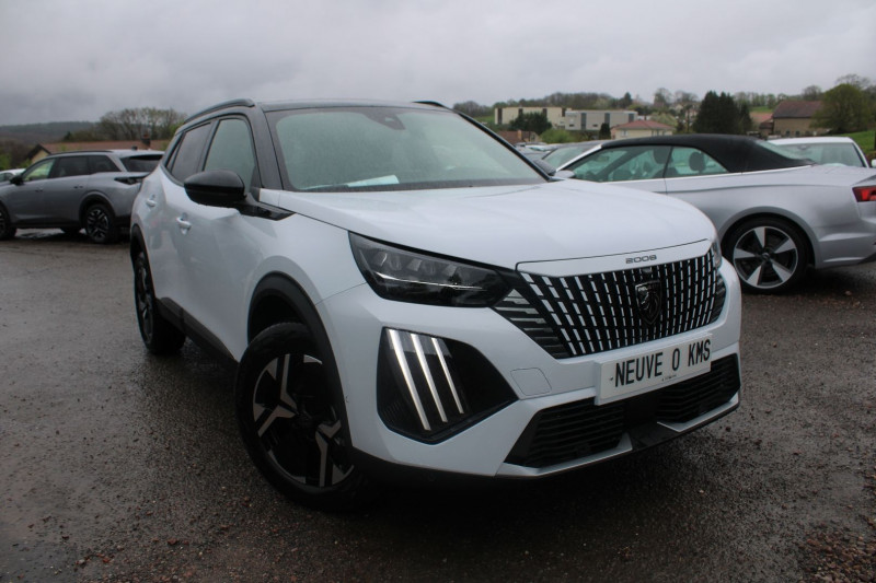 Peugeot 2008 PHASE 4 GT 145 CV HYBRIDE GPS 3D TOIT PANO CAMÃRA 360Â° I-COKPIT JA 17 BOITE AUTO DCS-6 Hybride NACRÃ / TOIT NOIR Occasion à vendre