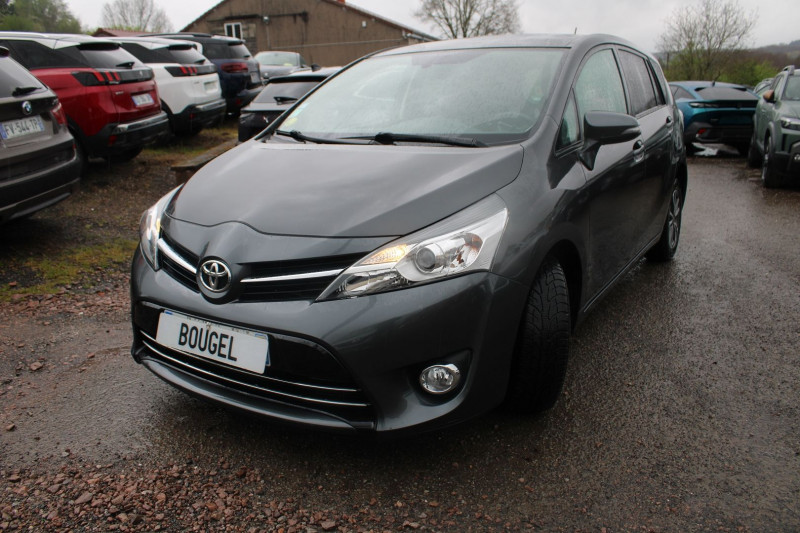 Photo 4 de l'offre de TOYOTA VERSO 112 D-4D FAP FEEL! SKYVIEW 5 PLACES à 10990€ chez Bougel transactions