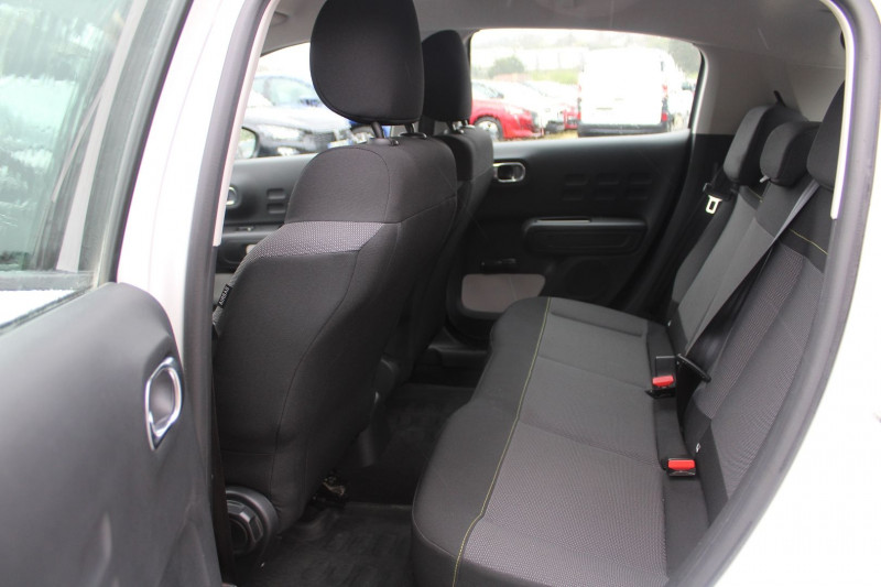 Photo 8 de l'offre de CITROEN C3 III BLUE HDI 100 CV FEEL BUSINESS CLIM AUDIO USB BLUETOOTH RÃGULATEUR ROUE SECOURS à 8990€ chez Bougel transactions
