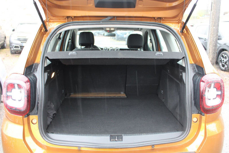 Photo 6 de l'offre de DACIA DUSTER III 1L5 DCI 110 CV CONFORT + "4X4" GPS 3D ATTELAGE CAMÃRA JA 16 BLUETOOTH RÃGULATEUR à 16500€ chez Bougel transactions