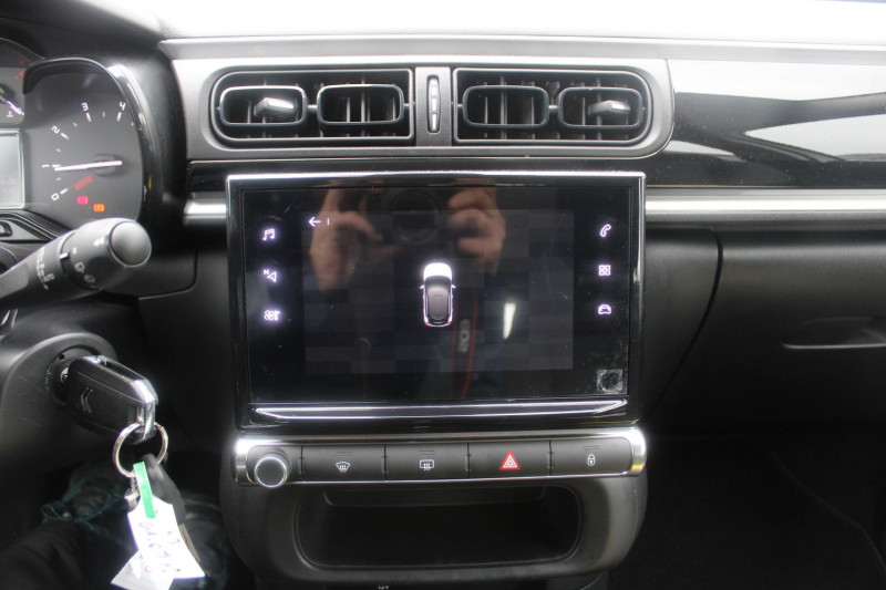 Photo 12 de l'offre de CITROEN C3 PHASE 4 FEEL BUSINESS ESSENCE 83 CV GPS USB RÃGULATEUR BLUETOOTH CLIMAT  FULL LEDS à 10990€ chez Bougel transactions