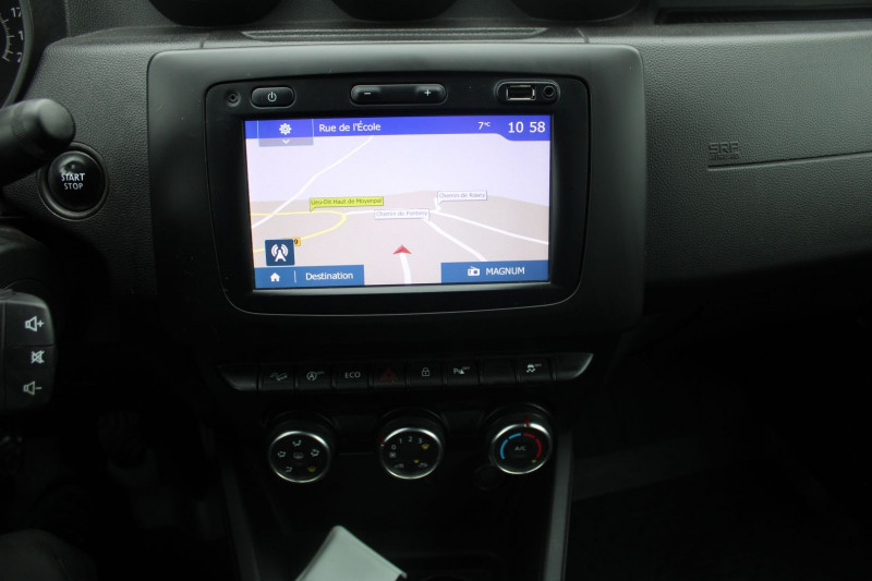 Photo 12 de l'offre de DACIA DUSTER III 1L5 DCI 110 CV CONFORT + "4X4" GPS 3D ATTELAGE CAMÃRA JA 16 BLUETOOTH RÃGULATEUR à 16500€ chez Bougel transactions