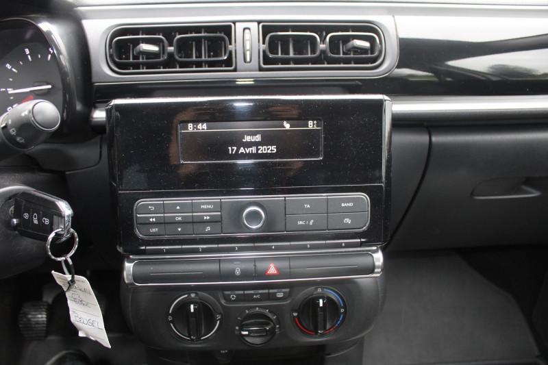 Photo 11 de l'offre de CITROEN C3 III BLUE HDI 100 CV FEEL BUSINESS CLIM AUDIO USB BLUETOOTH RÃGULATEUR ROUE SECOURS à 8990€ chez Bougel transactions