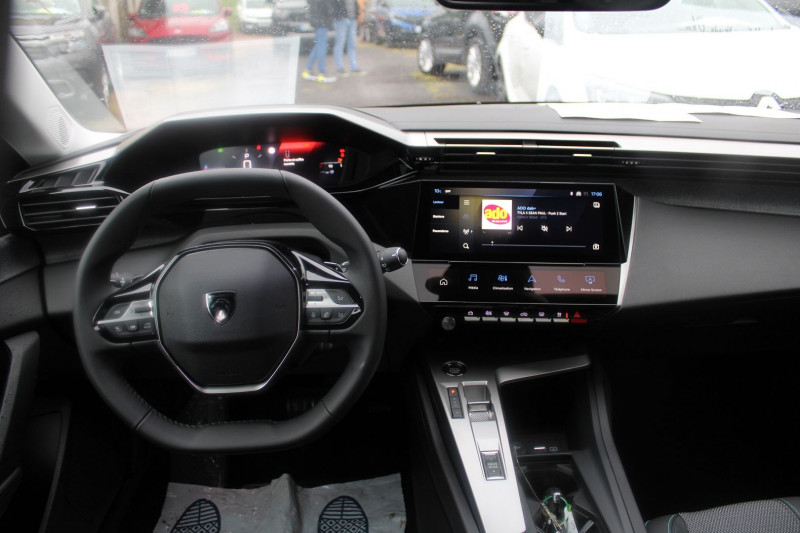 Photo 10 de l'offre de PEUGEOT 308 PHASE 4 ALLURE 145 CV HYBRIDE GPS 3D CAMÃRA FULL LED JA 17 RÃGULATEUR BOITE AUTO DCS-6 à 27990€ chez Bougel transactions