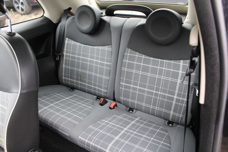 Photo 10 de l'offre de FIAT 500 C LOUNGE CABRIOLET GPS MÃDIA USB BLUETOOTH CLIM AUTO RÃGULATEUR RADARS ABS ESP à 11900€ chez Bougel transactions