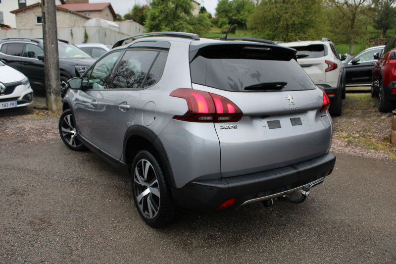 Photo 4 de l'offre de PEUGEOT 2008 II GT LINE SPORT LUXE 1L5 BLUEHDI 100 CV CAMÃRA TOIT PANO GRIPP CONTROL GPS LEDS à 13900€ chez Bougel transactions