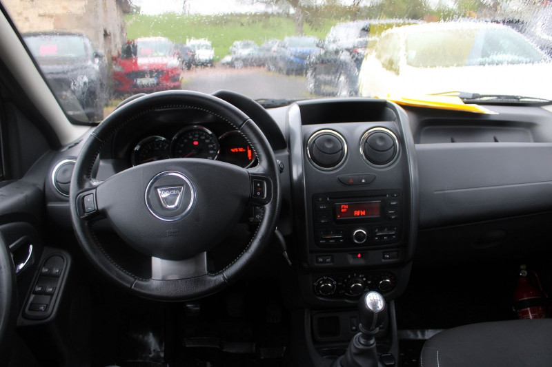Photo 9 de l'offre de DACIA DUSTER II 1L5 DCI 90 CV CLIM LAURÃATE BOITE 6V RÃGULATEUR BLUETOOTH JANTES ALU  ABS à 13400€ chez Bougel transactions