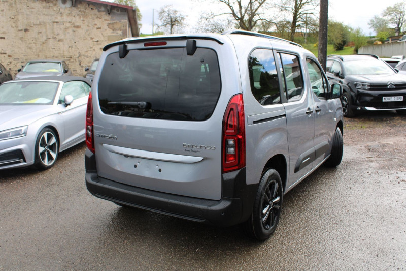 Photo 2 de l'offre de CITROEN BERLINGO 5 PLUS BLUE HDI 100 CV GPS CARPLAY CAMÃRA I-COKPIT USB JA 16 FULL LED RÃGULATEUR à 24990€ chez Bougel transactions