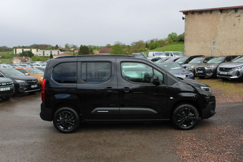 Photo 5 de l'offre de CITROEN BERLINGO 5 MAX BLUE HDI 130 CV GPS 3D PACK HIVER CAMÃRA JA 16 FULL LED I-COKPIT RÃGULATEUR à 27990€ chez Bougel transactions
