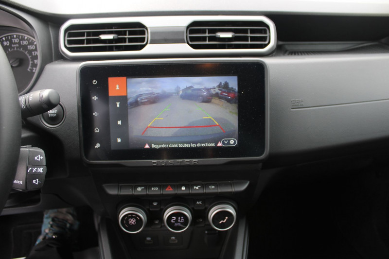 Photo 14 de l'offre de DACIA DUSTER 5 TCE 150 CV JOURNEY GPS 3D FULL LED CAMÃRA 360Â° JA 17 RÃGULATEUR BOITE AUTO EDC à 19990€ chez Bougel transactions