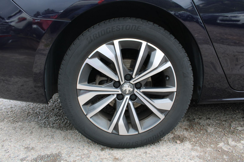 Photo 7 de l'offre de PEUGEOT 508 III 1L5 BLUEHDI 130 CV ALLURE PACK BOITE AUTO EAT8 CAMÃRA 180 FULL LEDS MI CUIR  GPS à 13900€ chez Bougel transactions