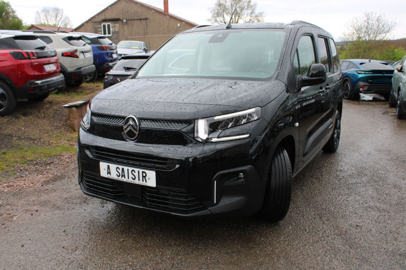 Photo 4 de l'offre de CITROEN BERLINGO 5 MAX BLUE HDI 130 CV GPS 3D PACK HIVER CAMÃRA JA 16 FULL LED I-COKPIT RÃGULATEUR à 27990€ chez Bougel transactions