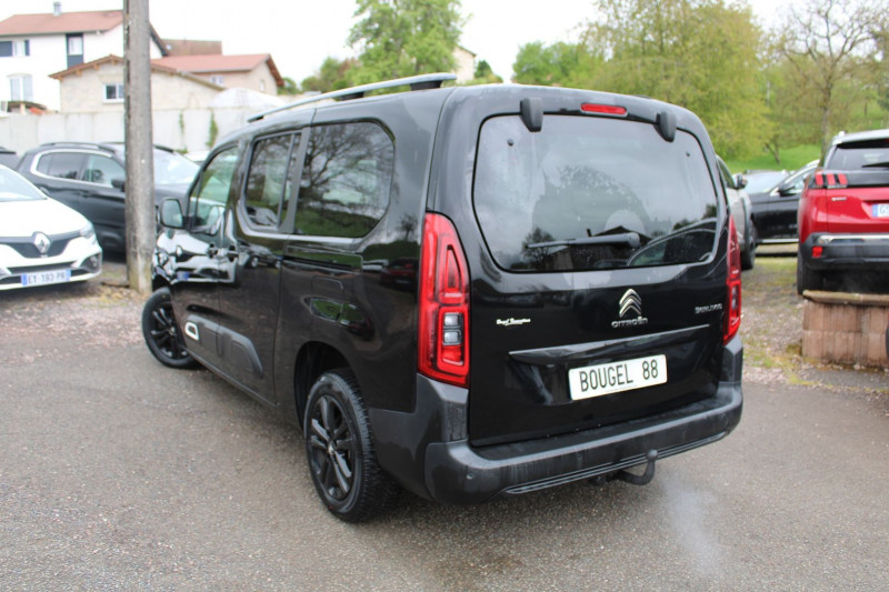 Photo 3 de l'offre de CITROEN BERLINGO 4 SHINE XL BLUE HDI 130 CV GPS VIA CLIM USB JA 16 RÃGULATEUR ATTELAGE GRIP CONTROL à 20990€ chez Bougel transactions