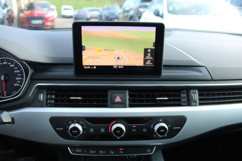 Photo 13 de l'offre de AUDI A4 III BUSINESS 2L TDI 150 CV GPS 3D CAMÃRA FULL LED TOIT PANO USB JA 18 BOIT à 15990€ chez Bougel transactions