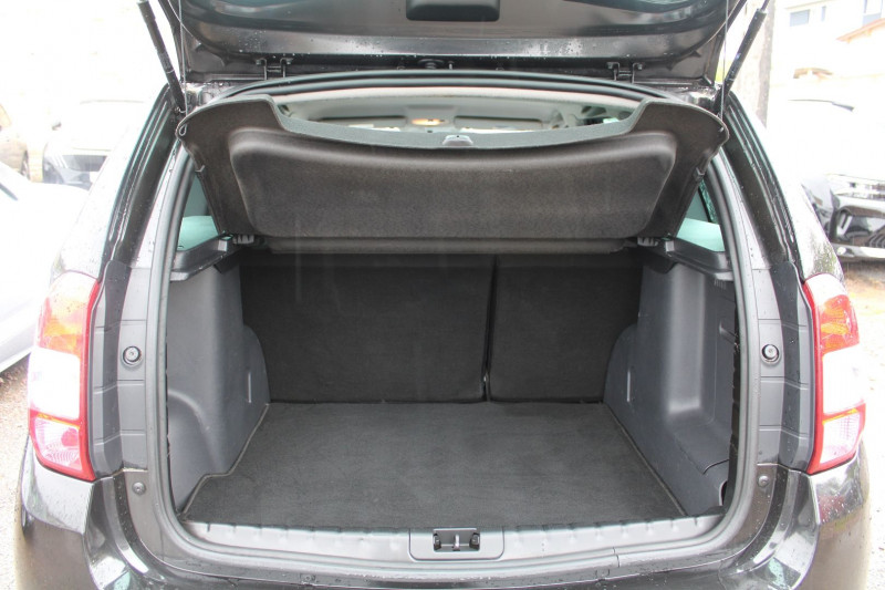 Photo 8 de l'offre de DACIA DUSTER II LAURÃATE 1L5 DCI 110 CV CLIM ATTELAGE AUDIO MP3 JA 16 USB BLUETOOTH RÃGULATEUR à 10500€ chez Bougel transactions