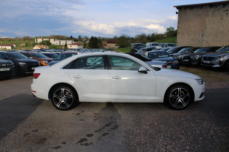 Photo 5 de l'offre de AUDI A4 III BUSINESS 2L TDI 150 CV GPS 3D CAMÃRA FULL LED TOIT PANO USB JA 18 BOIT à 15990€ chez Bougel transactions