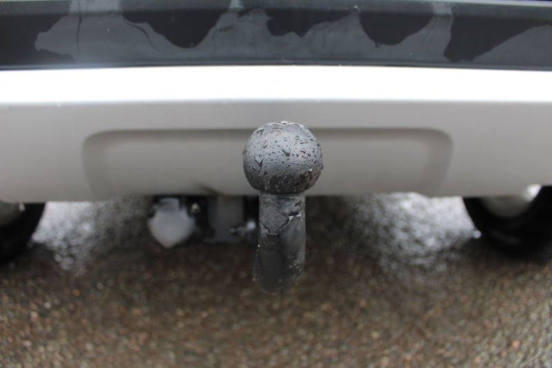 Photo 9 de l'offre de DACIA DUSTER II LAURÃATE 1L5 DCI 110 CV CLIM ATTELAGE AUDIO MP3 JA 16 USB BLUETOOTH RÃGULATEUR à 10500€ chez Bougel transactions