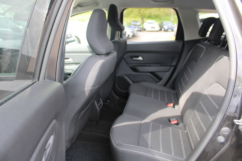 Photo 9 de l'offre de DACIA DUSTER 5 TCE 150 CV JOURNEY GPS 3D FULL LED CAMÃRA 360Â° JA 17 RÃGULATEUR BOITE AUTO EDC à 19990€ chez Bougel transactions