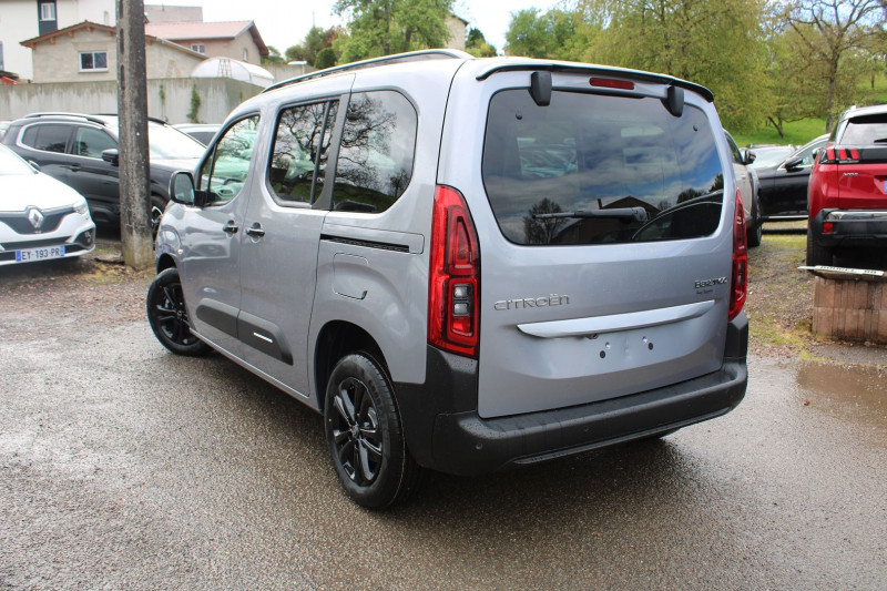 Photo 3 de l'offre de CITROEN BERLINGO 5 PLUS BLUE HDI 100 CV GPS CARPLAY CAMÃRA I-COKPIT USB JA 16 FULL LED RÃGULATEUR à 24990€ chez Bougel transactions