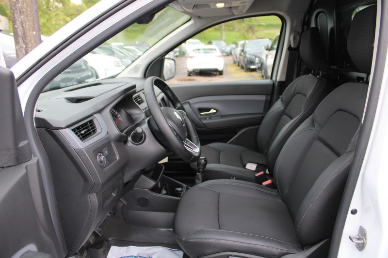 Photo 7 de l'offre de RENAULT EXPRESS VAN CONFORT BLUE DCI 95 CV CLIM AUDIO MP3 ATTELAGE USB RE BLUETOOTH REVETEMENT BOIS à 18990€ chez Bougel transactions