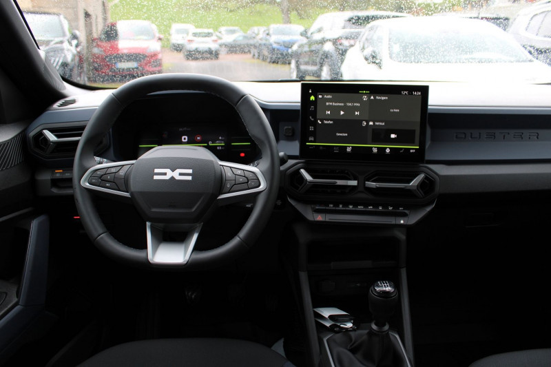 Photo 10 de l'offre de DACIA DUSTER VI JOURNEY ECO GPL TCE 100 CV GPS 3D CAMÃRA 360Â° PK HIVER JA 18 FULL LED RÃGULATEUR à 24990€ chez Bougel transactions