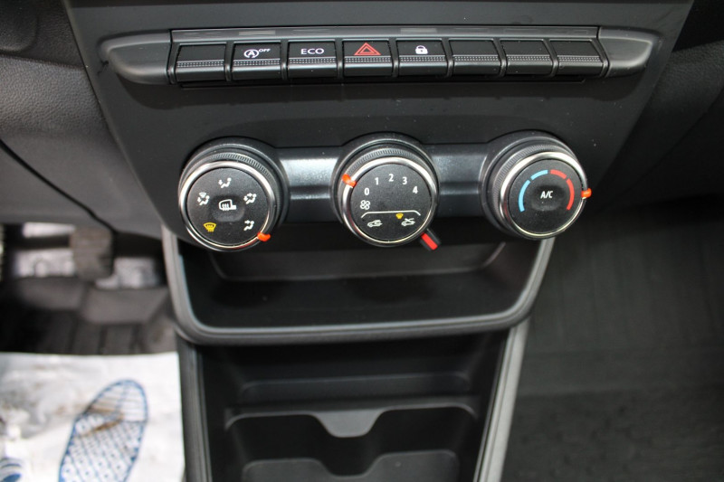 Photo 10 de l'offre de RENAULT EXPRESS VAN CONFORT BLUE DCI 95 CV CLIM AUDIO MP3 ATTELAGE USB RE BLUETOOTH REVETEMENT BOIS à 18990€ chez Bougel transactions