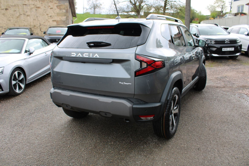 Photo 2 de l'offre de DACIA DUSTER VI JOURNEY ECO GPL TCE 100 CV GPS 3D CAMÃRA 360Â° PK HIVER JA 18 FULL LED RÃGULATEUR à 24990€ chez Bougel transactions