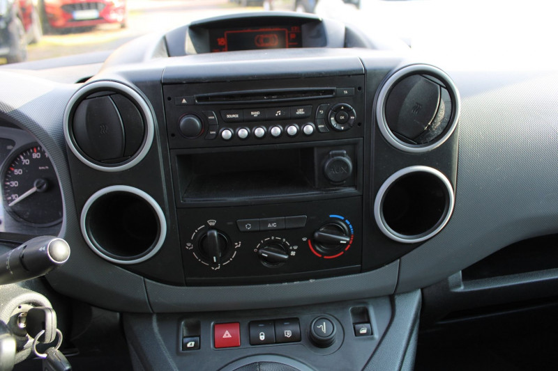 Photo 14 de l'offre de CITROEN BERLINGO PLANCB 21 L1 1.6 HDI 90 CONFORT à 7990€ chez Bougel transactions