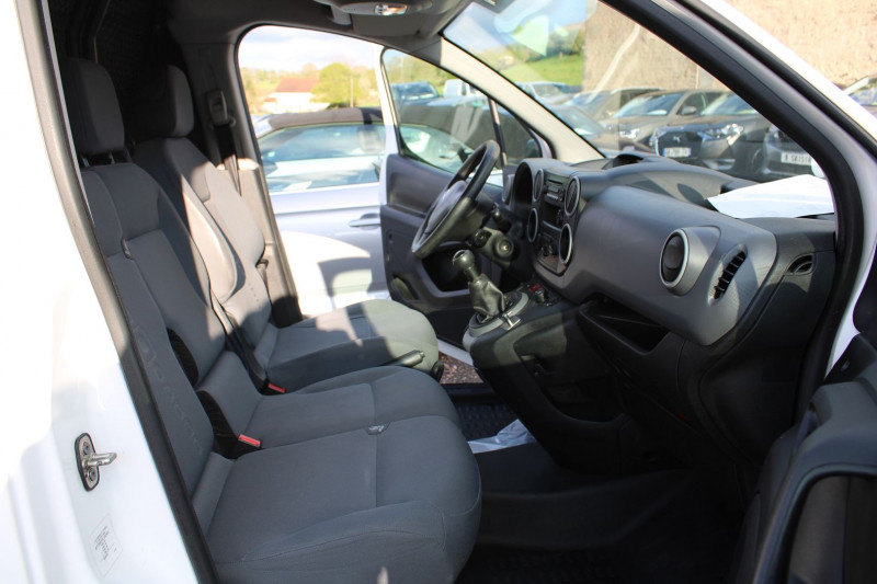 Photo 8 de l'offre de CITROEN BERLINGO PLANCB 21 L1 1.6 HDI 90 CONFORT à 7990€ chez Bougel transactions