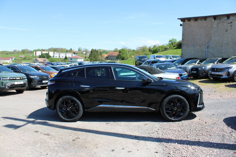 Photo 5 de l'offre de DS DS 4 CROSSBACK III PALLAS BLUE HDI 130 CV GPS 3D CAMÃRA RE JA 19 FULL LED I-COKPIT BOITE AUTO EAT-8 à 31900€ chez Bougel transactions