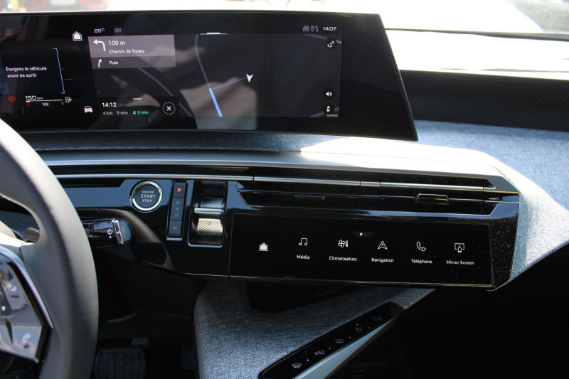 Photo 11 de l'offre de PEUGEOT 3008 PHASE 5 ALLURE 145 CV HYBRIDE GPS 3D CAMÃRA USB JA 19 FULL LED I-COKPIT BOITE AUTO DSC-6 à 33990€ chez Bougel transactions