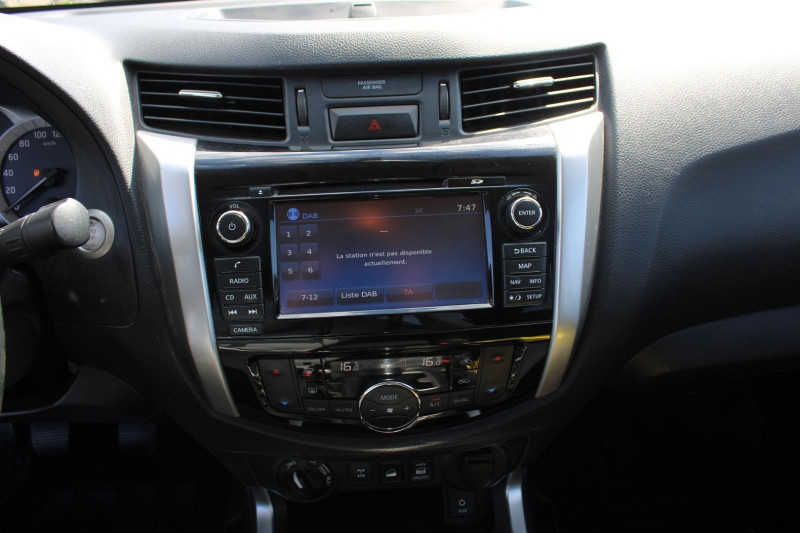 Photo 13 de l'offre de RENAULT ALASKAN 4X4 PICKUP 2L3 DIESEL 163CV BOITE 6 CAMERA GPS USB BLUETOOTH RÃGULATEUR ATTELAGE à 25900€ chez Bougel transactions