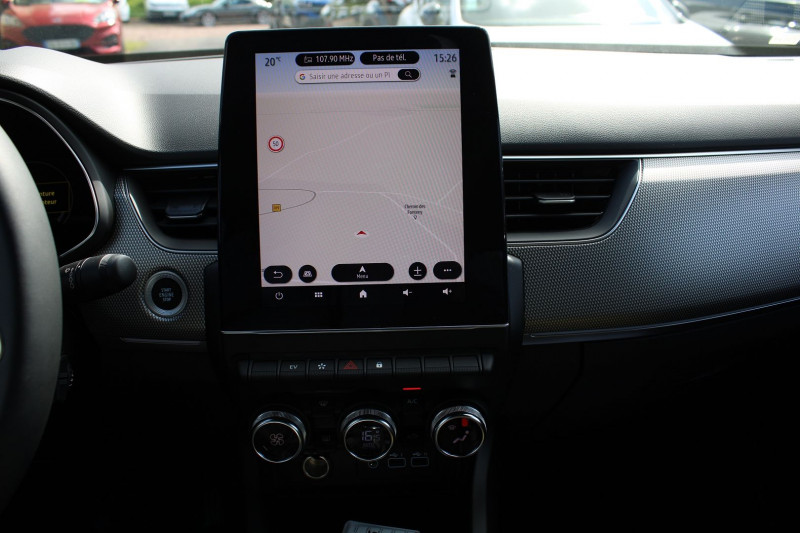 Photo 13 de l'offre de RENAULT ARKANA II TECHNO 145 CV FULL HYBRIDE GPS 3D CAMÃRA USB JA 18 FULL LED I-COKPIT BOITE AUTO à 28900€ chez Bougel transactions