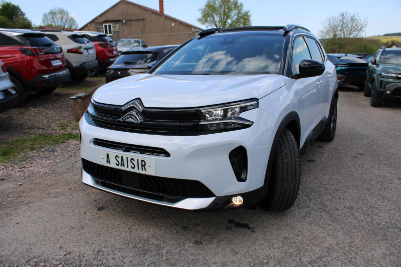 Photo 4 de l'offre de CITROEN C5 AIRCROSS II MAX 145 CV HYBRIDE GPS 3D CAMÃRA FULL LED RE USB JA 19 I-COKPIT BOITE AUTO DCS-6 à 31500€ chez Bougel transactions