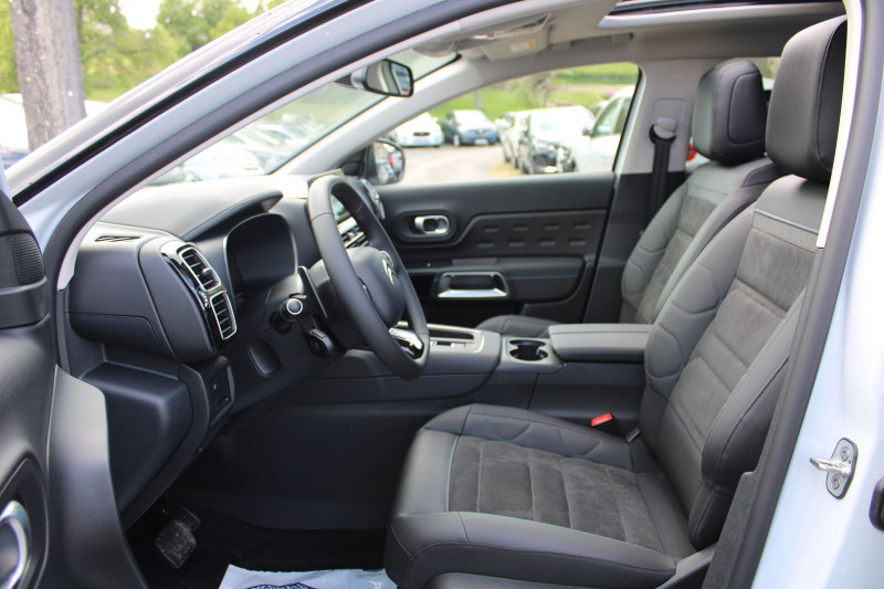 Photo 9 de l'offre de CITROEN C5 AIRCROSS II MAX 145 CV HYBRIDE GPS 3D CAMÃRA FULL LED RE USB JA 19 I-COKPIT BOITE AUTO DCS-6 à 31500€ chez Bougel transactions