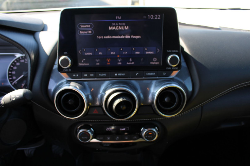 Photo 12 de l'offre de NISSAN JUKE III 1L DIG-T 114 CV N-CONNECT CAMÃRA CUIR GPS LINK USB FULL LEDS CLIM AUTO  BOITE 6V à 19500€ chez Bougel transactions