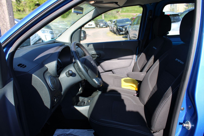 Photo 7 de l'offre de DACIA DOKKER STEPWAY 1L5 DCI GPS USB MÃDIA CLIMAT RÃGULATEUR BLUETOOTH JANTES ALU  ORDI  ABS à 11800€ chez Bougel transactions