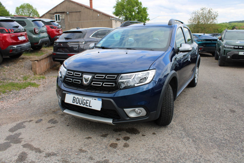 Photo 4 de l'offre de DACIA SANDERO III STEPWAY BLUE DCI 95 CV PRESTIGE GPS 3D CLIM CAMÃRA MP3 USB BLUETOOTH RÃGULATEUR à 11990€ chez Bougel transactions