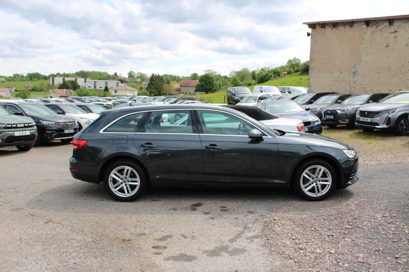 Photo 5 de l'offre de AUDI A4 AVANT 2L TDI 190 CV BUSINESS LINE GPS 3D USB FULL LED JA 17 BLUETOOTH BOITE S-TRONIC-7 à 18990€ chez Bougel transactions