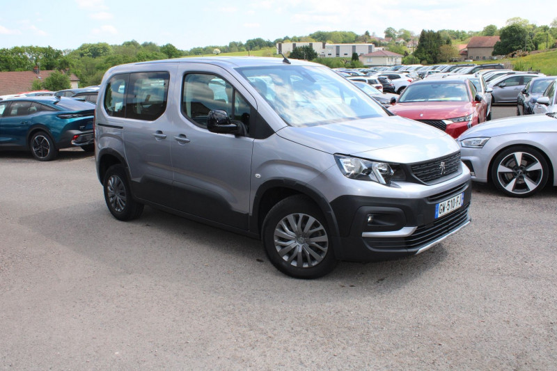 Photo 7 de l'offre de PEUGEOT RIFTER BLUE HDI 100 CV ACTIVE PACK CLIM GPS MIROR LINK USB RADAR BLUETOOTH RÃGULATEUR à 20500€ chez Bougel transactions