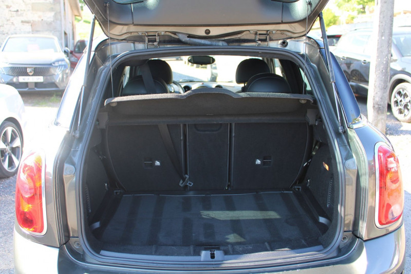 Photo 6 de l'offre de MINI COUNTRYMAN COOPER SD 143 CV DIESEL "ALL4" GPS 3D XÃNON+LED JA 18 TOIT PANO USB RÃGULATEUR à 13500€ chez Bougel transactions