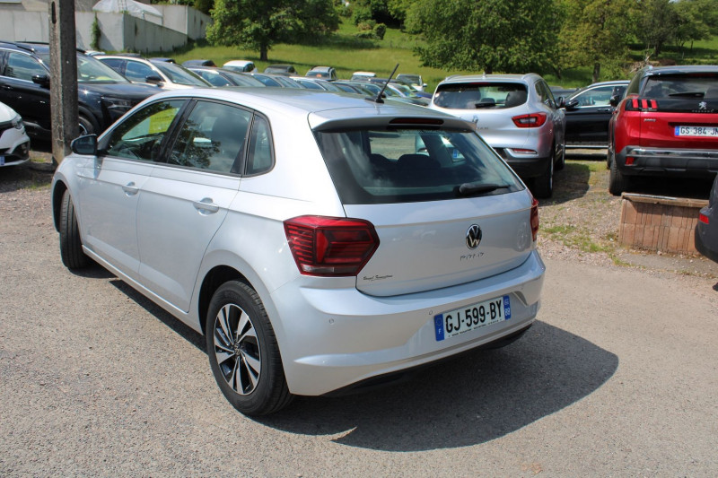 Photo 3 de l'offre de VOLKSWAGEN POLO 8 CONFORTLINE ESSENCE TSI 95 CV GPS CARPLAY MP3 RADAR JA 15 USB BLUETOOTH LIMITEUR à 17990€ chez Bougel transactions