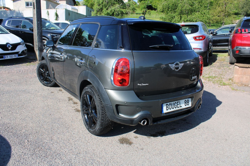 Photo 3 de l'offre de MINI COUNTRYMAN COOPER SD 143 CV DIESEL "ALL4" GPS 3D XÃNON+LED JA 18 TOIT PANO USB RÃGULATEUR à 13500€ chez Bougel transactions