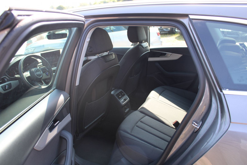 Photo 6 de l'offre de AUDI A4 AVANT 35 TDI 163CH DESIGN S TRONIC 7 94G à 26990€ chez Bougel transactions