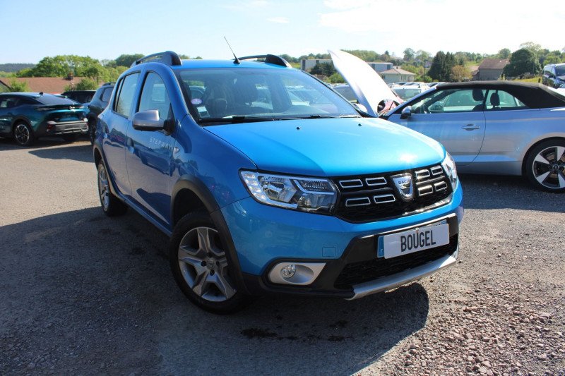 Photo 1 de l'offre de DACIA SANDERO III STEPWAY ECO-GPL 100 CV PRESTIGE CLIM GPS 3D CAMÃRA MP3 USB BLUETOOTH RÃGULATEUR à 10990€ chez Bougel transactions