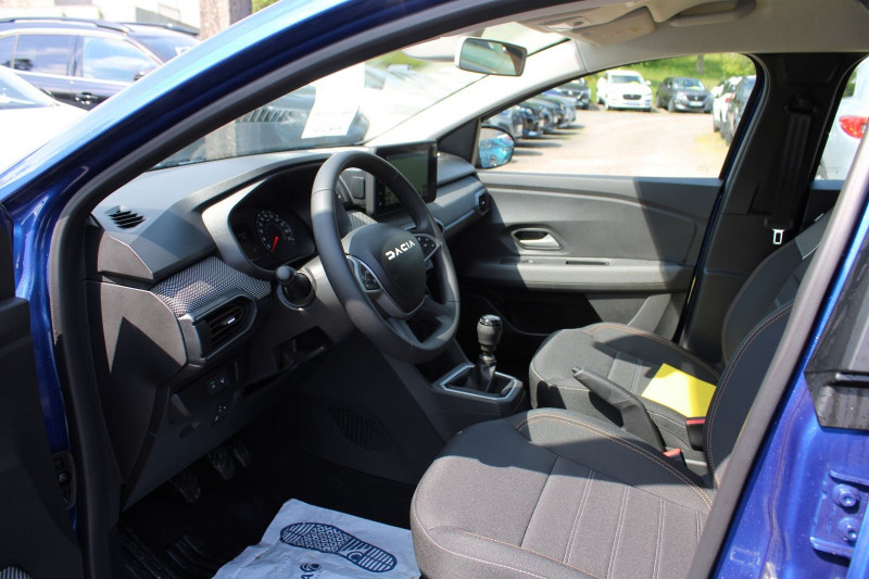 Photo 7 de l'offre de DACIA SANDERO 5 STEPWAY 100 CV ECO-GPL EXPRESSION GPS CARPLAY USB FULL LED BLUETOOTH RÃGULATEUR à 17800€ chez Bougel transactions