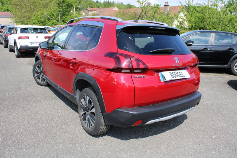 Photo 3 de l'offre de PEUGEOT 2008 II 1L5 BLUEHDI 120 CV ALLURE EAT6 BOITE AUTO GPS USB RÃGULATEUR BLUETOOTH CUIR LEDS à 11800€ chez Bougel transactions
